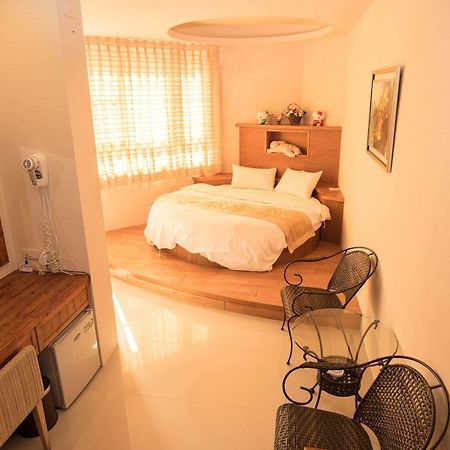 Long Hong Bed & Breakfast Magong Dış mekan fotoğraf